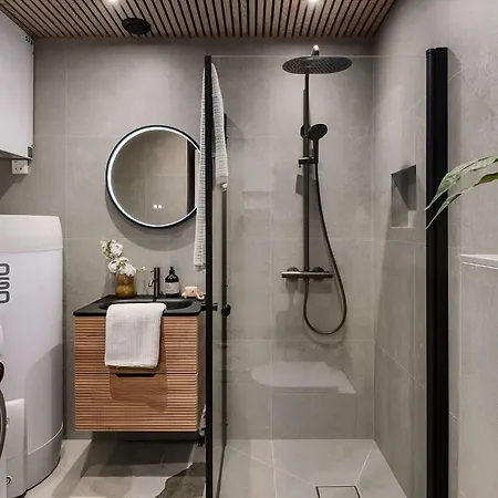 Appartement Flat With Shared Quiet Courtyard